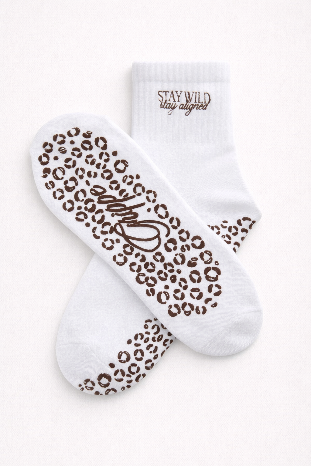 STAY WILD GRIP SOCKS