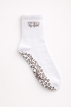 STAY WILD GRIP SOCKS
